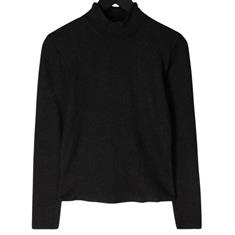 Est&#39;Seven Black on black Zwart