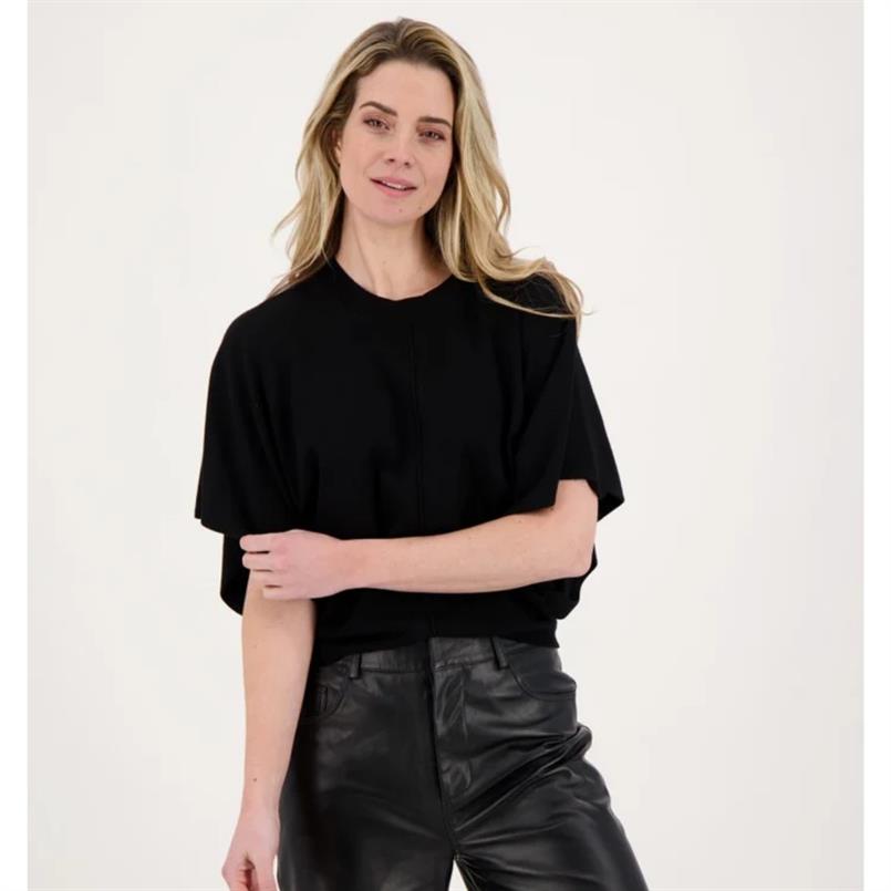 Est&#39;Seven Black Zwart