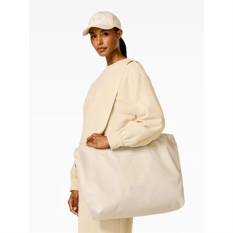 Goldbergh Famous shopper 8160 Beige
