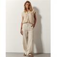 Tramontana Sleeveless shimmer blouse Zand